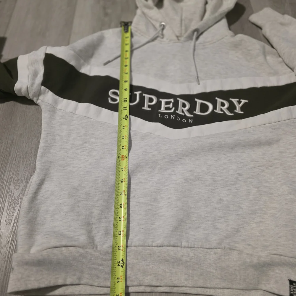 Superdry Hoodie Grey Black Logo Pullover Size UK 12 US 8 Casual Athleisure - Picture 6 of 10